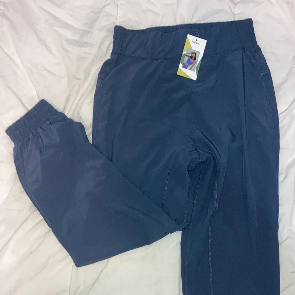 Athletic Joggers - Picture 4 of 5